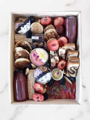 Brunch Platter Marbella - Sauge Kitchen Red Platter