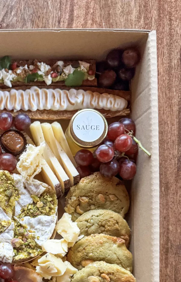 Sunday Lover Box Detail